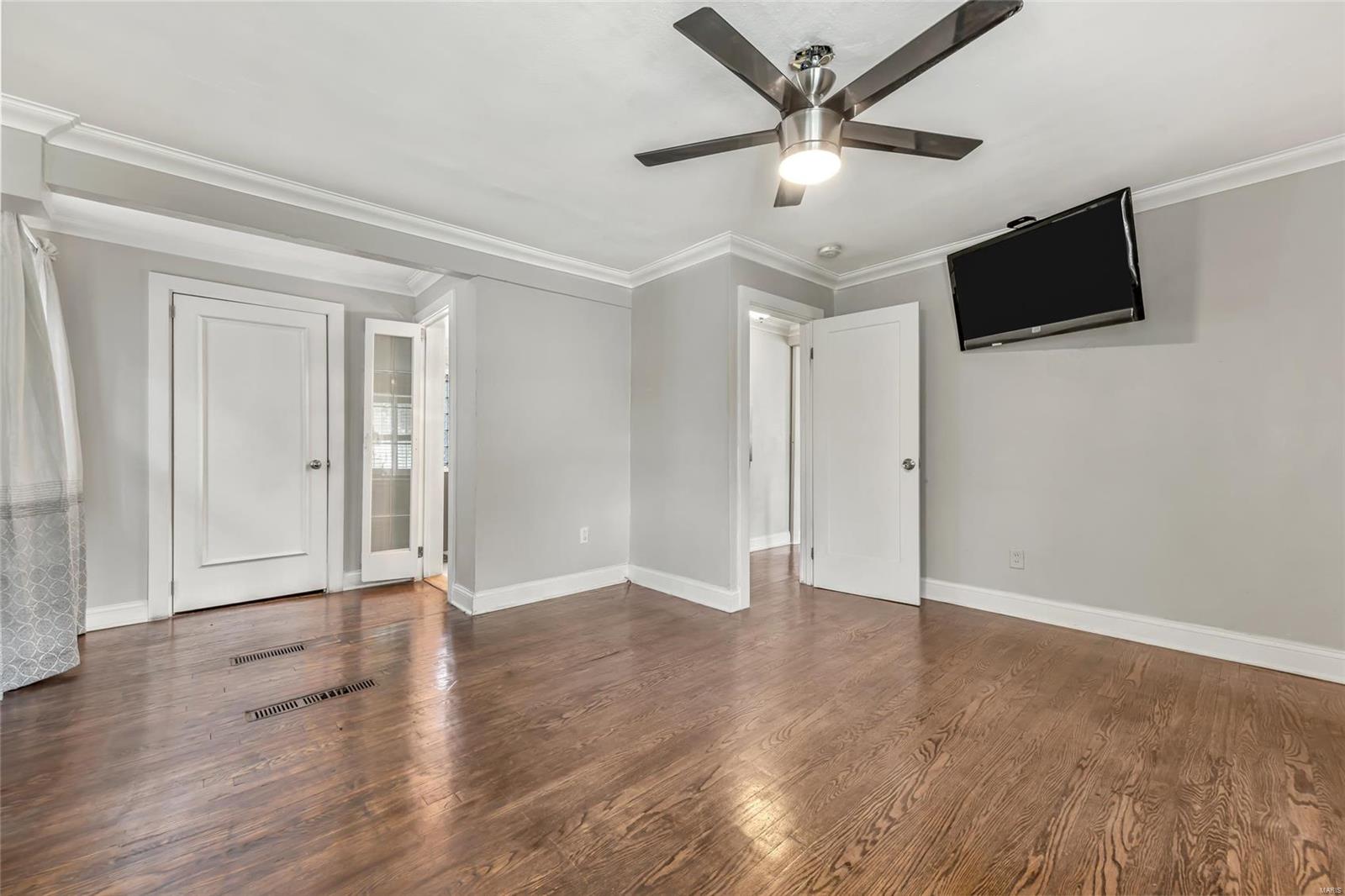 9737 Tesson Ferry Road St. Louis, MO 63123 - Photo 17 of 41