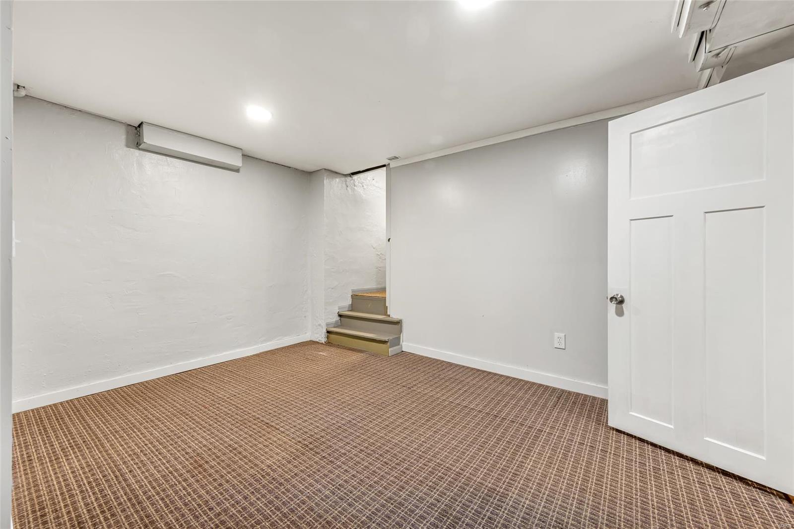 9737 Tesson Ferry Road St. Louis, MO 63123 - Photo 27 of 41