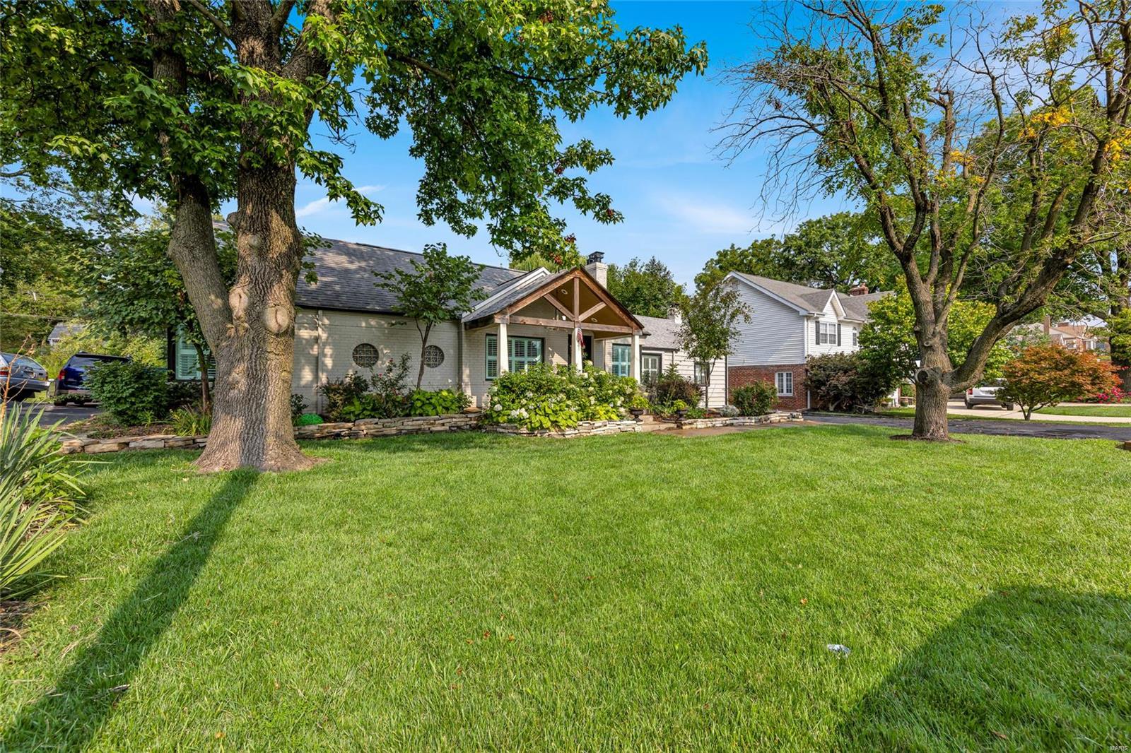 9737 Tesson Ferry Road St. Louis, MO 63123 - Photo 3 of 41