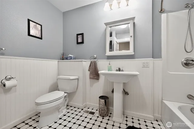 $1,199,999 | 1100 Wilson Road Northwest, Olympia, WA 98502