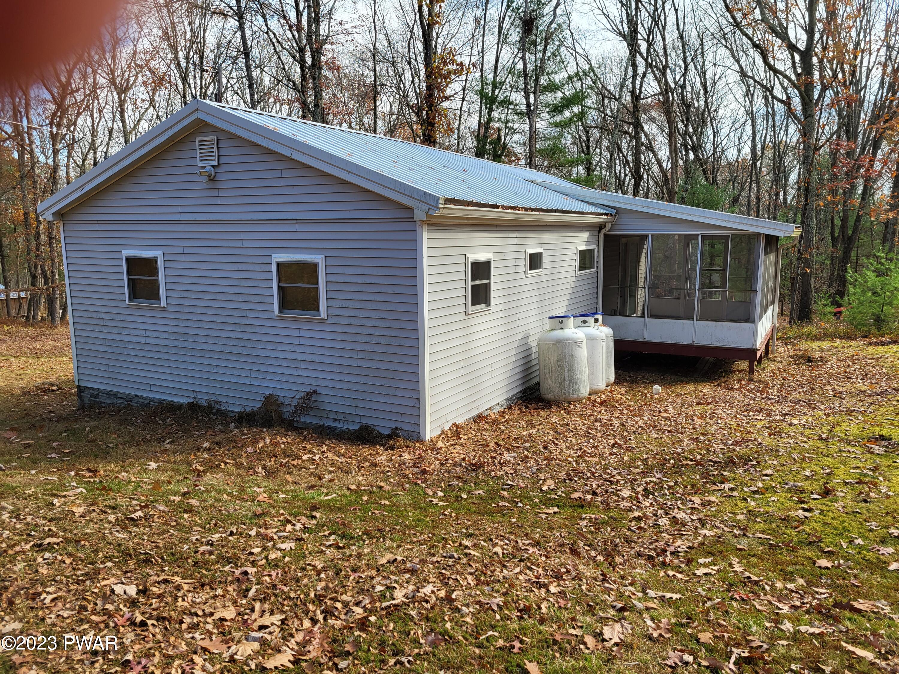 149 Delaware Road Shohola, PA 18458 - Photo 6 of 37 20231107_113244