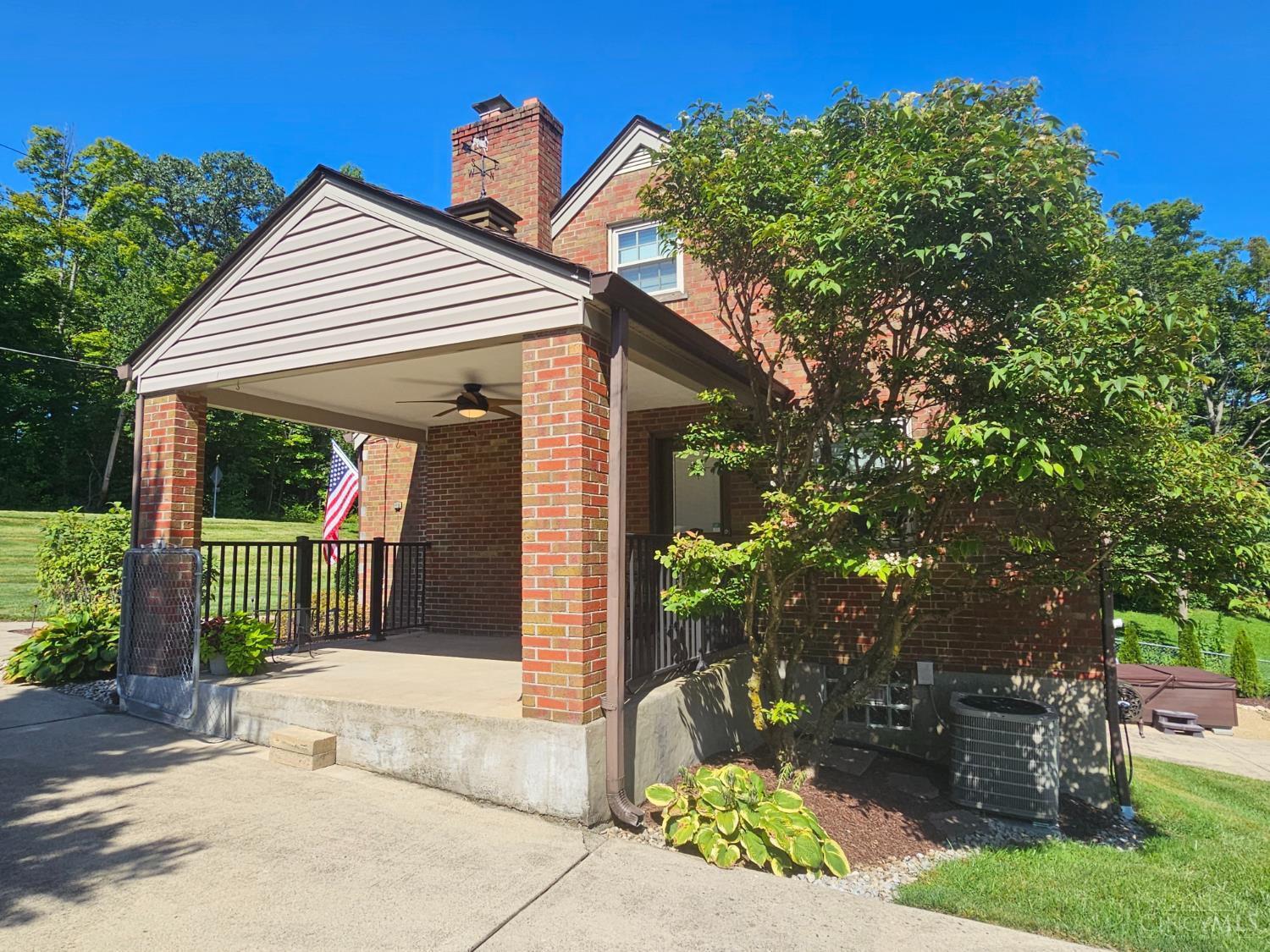 4130 Jessup Road Cincinnati, OH 45247 - Photo 31 of 44 Relax on the covered side porch!