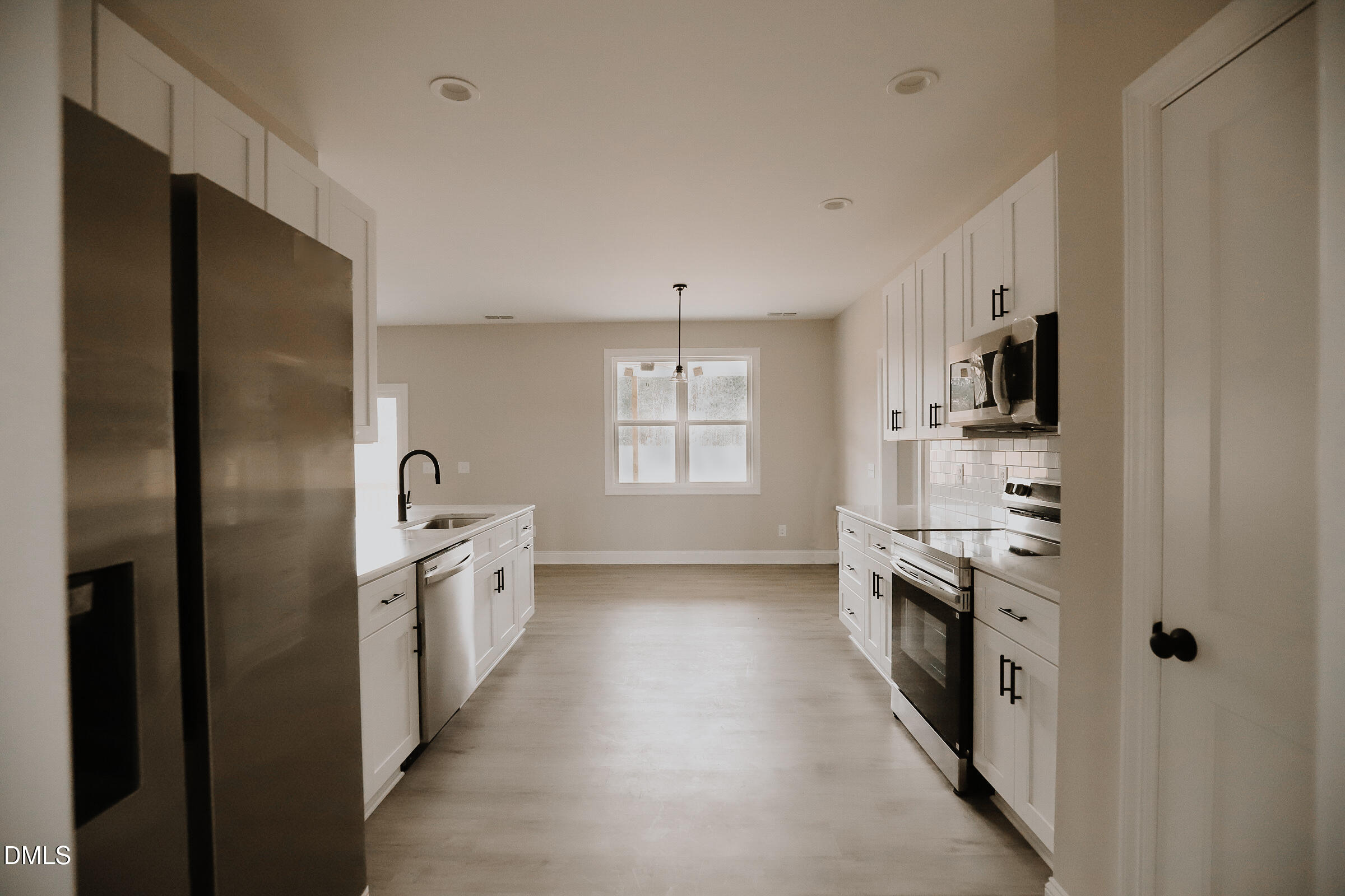 143 Knight Road Broadway, NC 27505 - Photo 9 of 33 IMG_5575