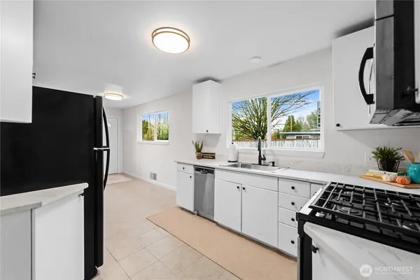 $548,000 | 7552 21st Avenue Southwest, Seattle, WA 98106