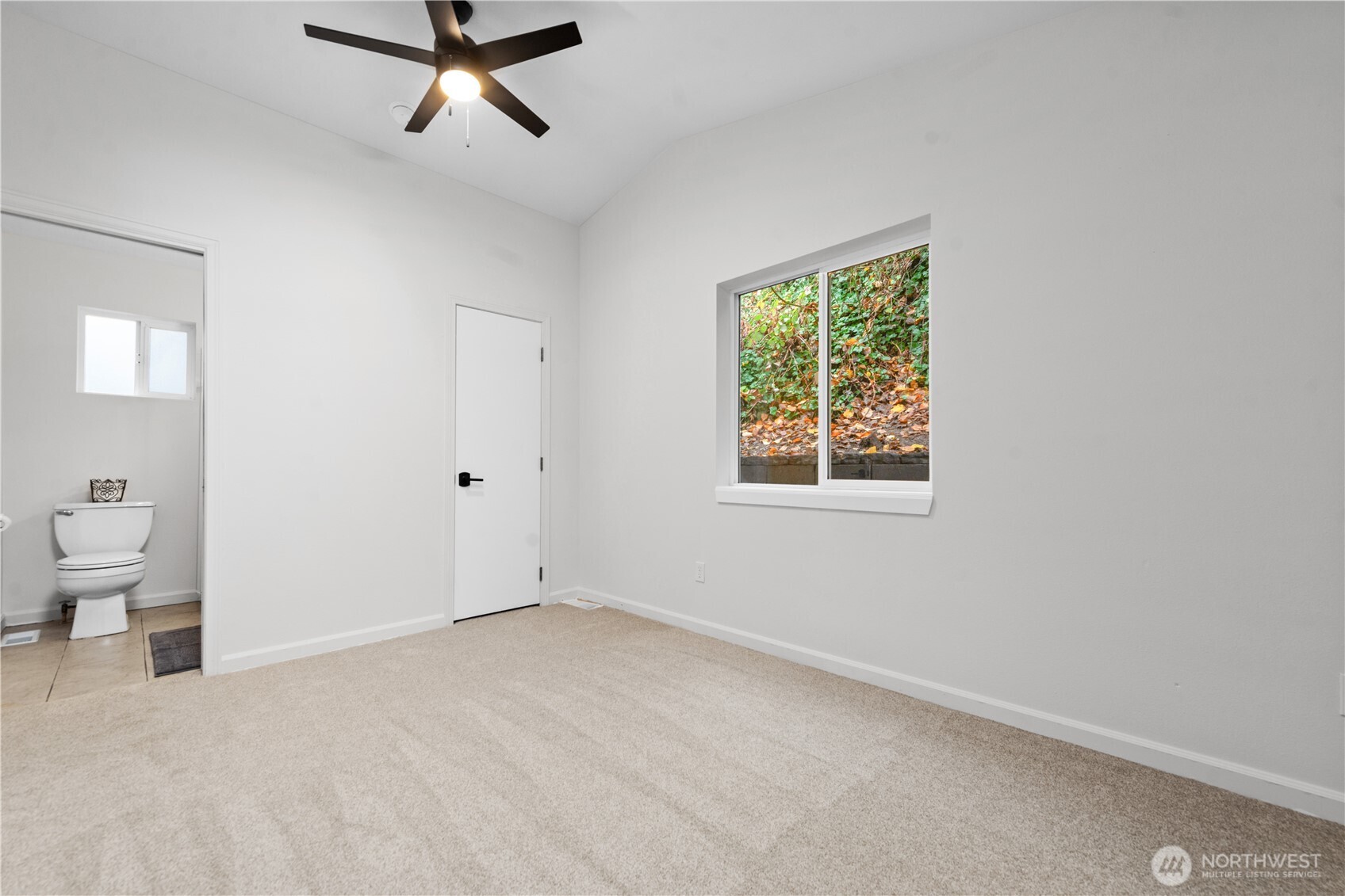 7552 21st Avenue Southwest Seattle, WA 98106 - Photo 18 of 25