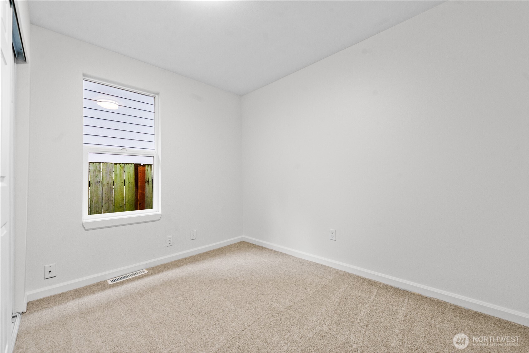 7552 21st Avenue Southwest Seattle, WA 98106 - Photo 20 of 25