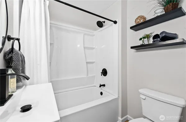 $548,000 | 7552 21st Avenue Southwest, Seattle, WA 98106