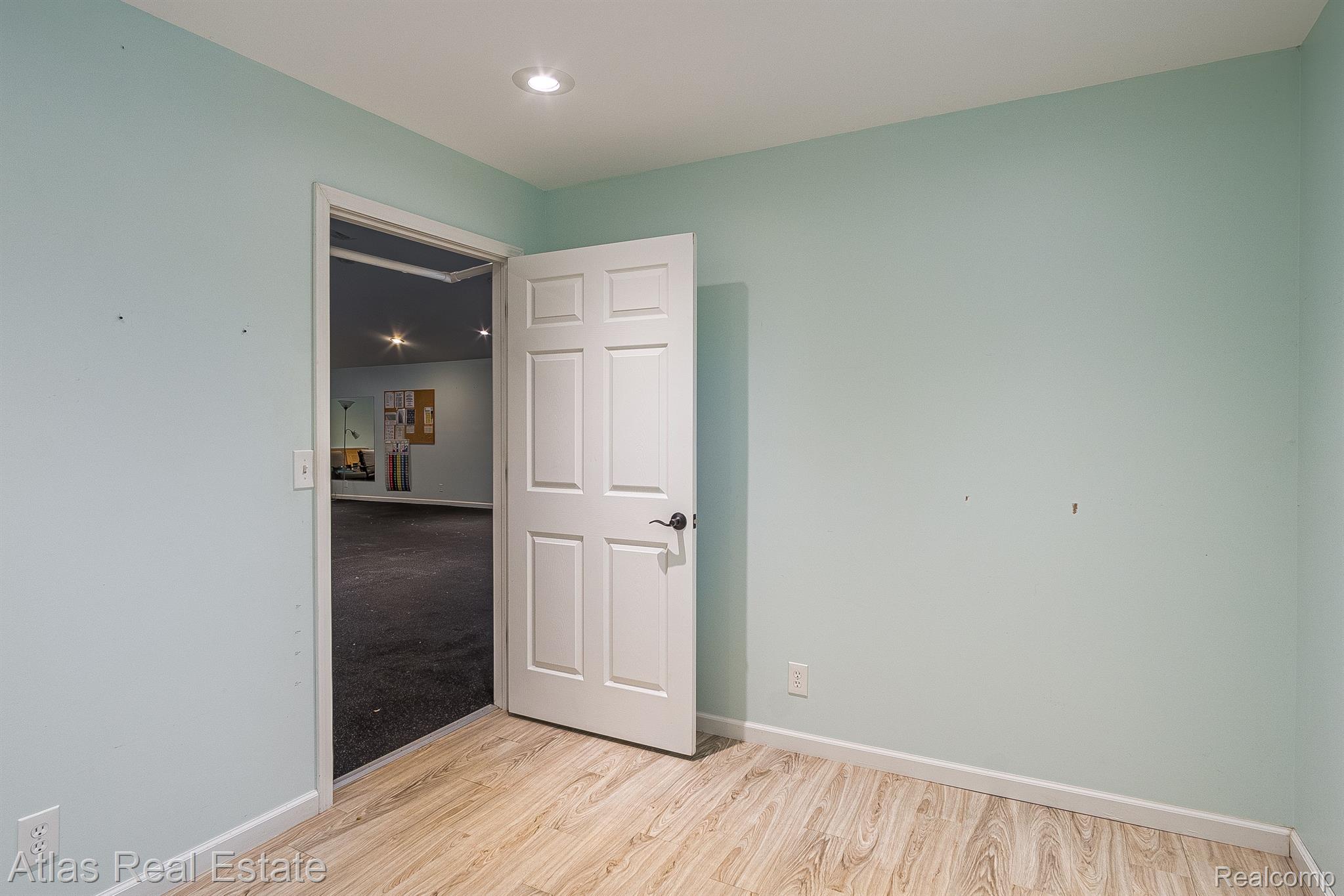 2328 East Cook Road Grand Blanc, MI 48439 - Photo 68 of 69 Gallery Image 68