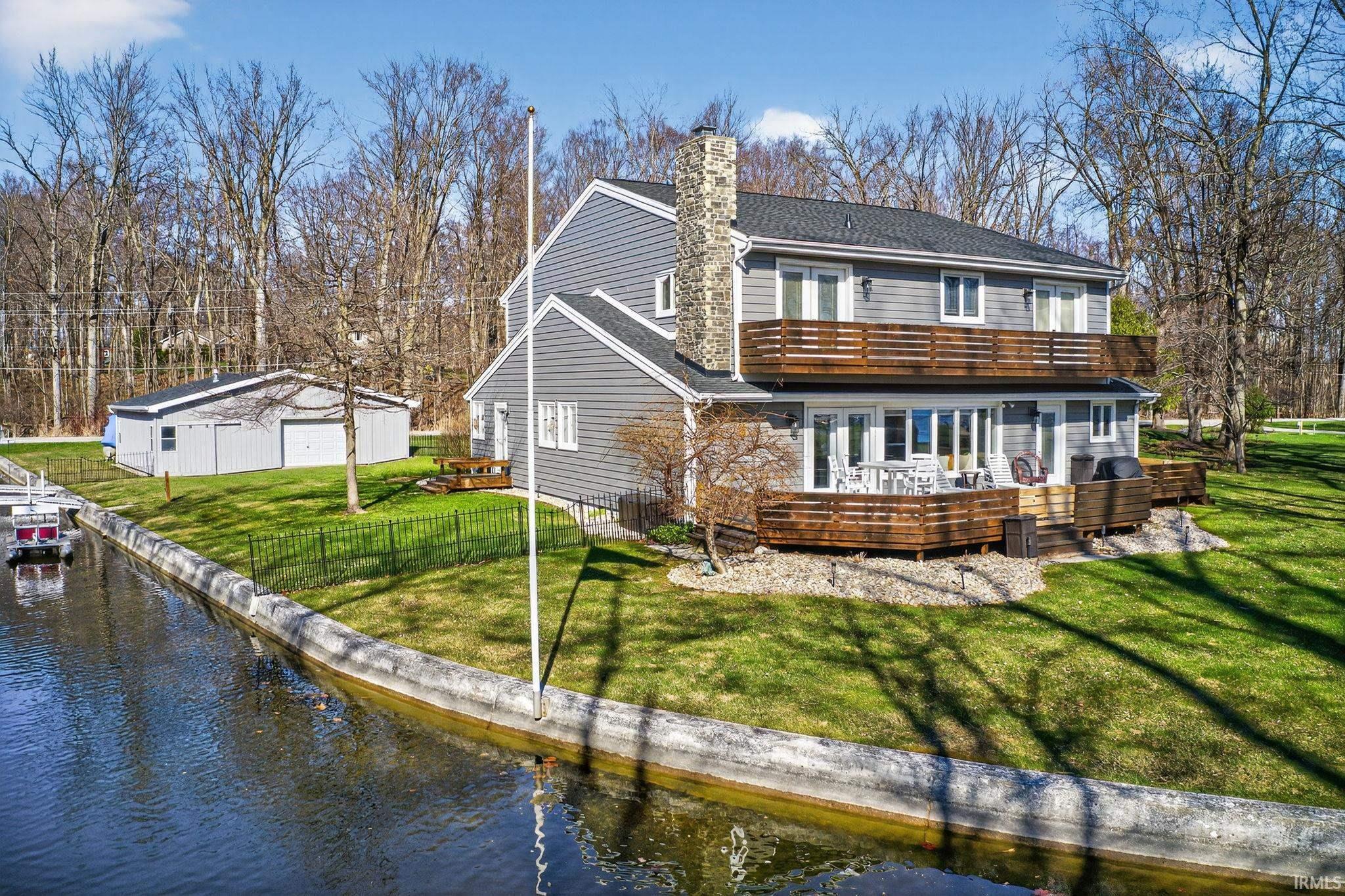 6611 North Kalorama Road Leesburg, IN 46538 - Photo 2 of 36