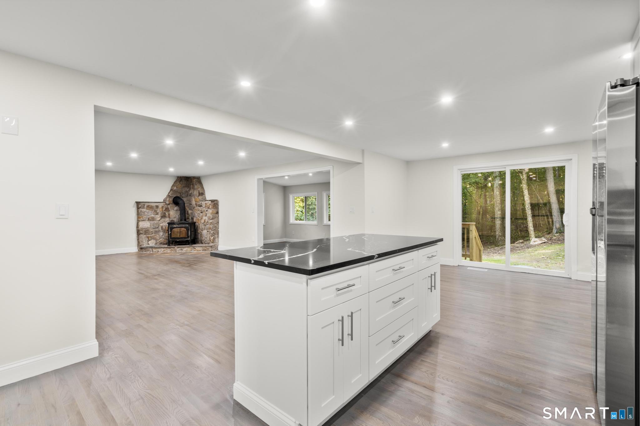 245 Dunk Rock Road Guilford, CT 06437 - Photo 10 of 34 Gallery Image 10