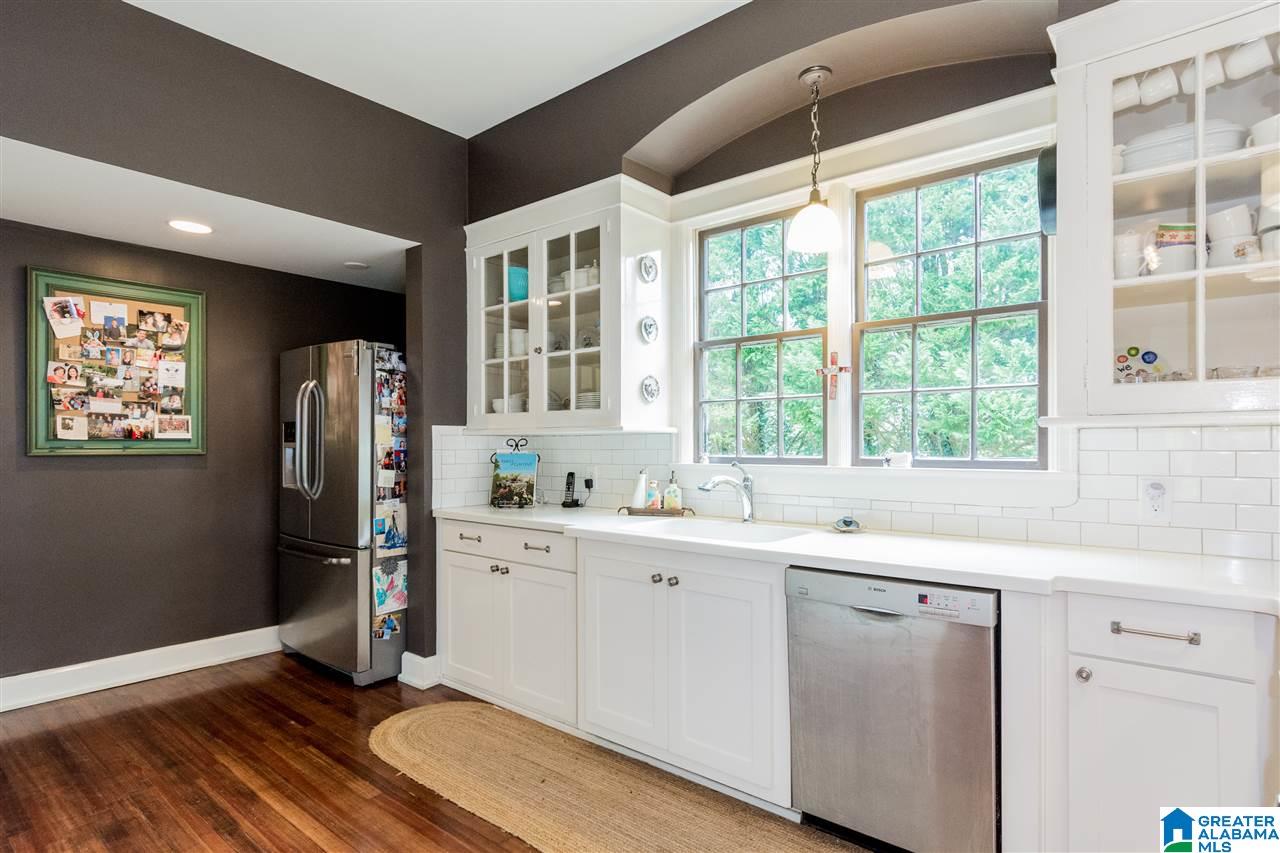 1511 Ridge Road Birmingham, AL 35209 - Photo 14 of 43