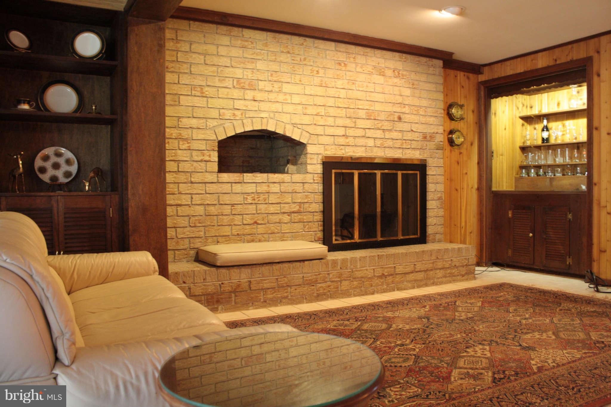 212 East Timonium Road Lutherville-Timonium, MD 21093 - Photo 23 of 30 Family Room