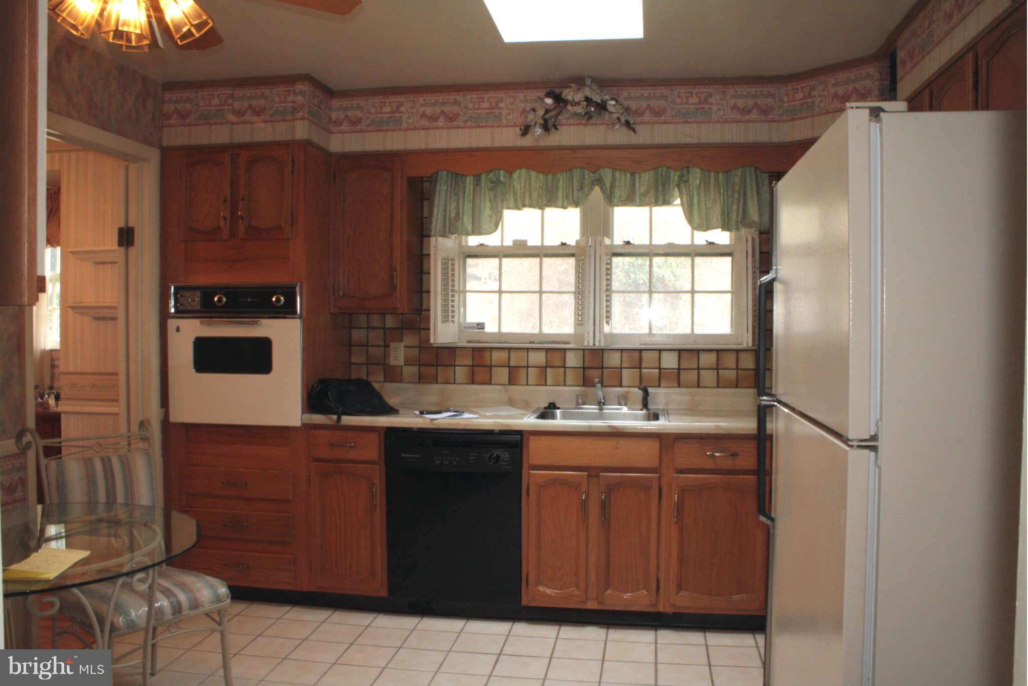 212 East Timonium Road Lutherville-Timonium, MD 21093 - Photo 6 of 30 Kitchen