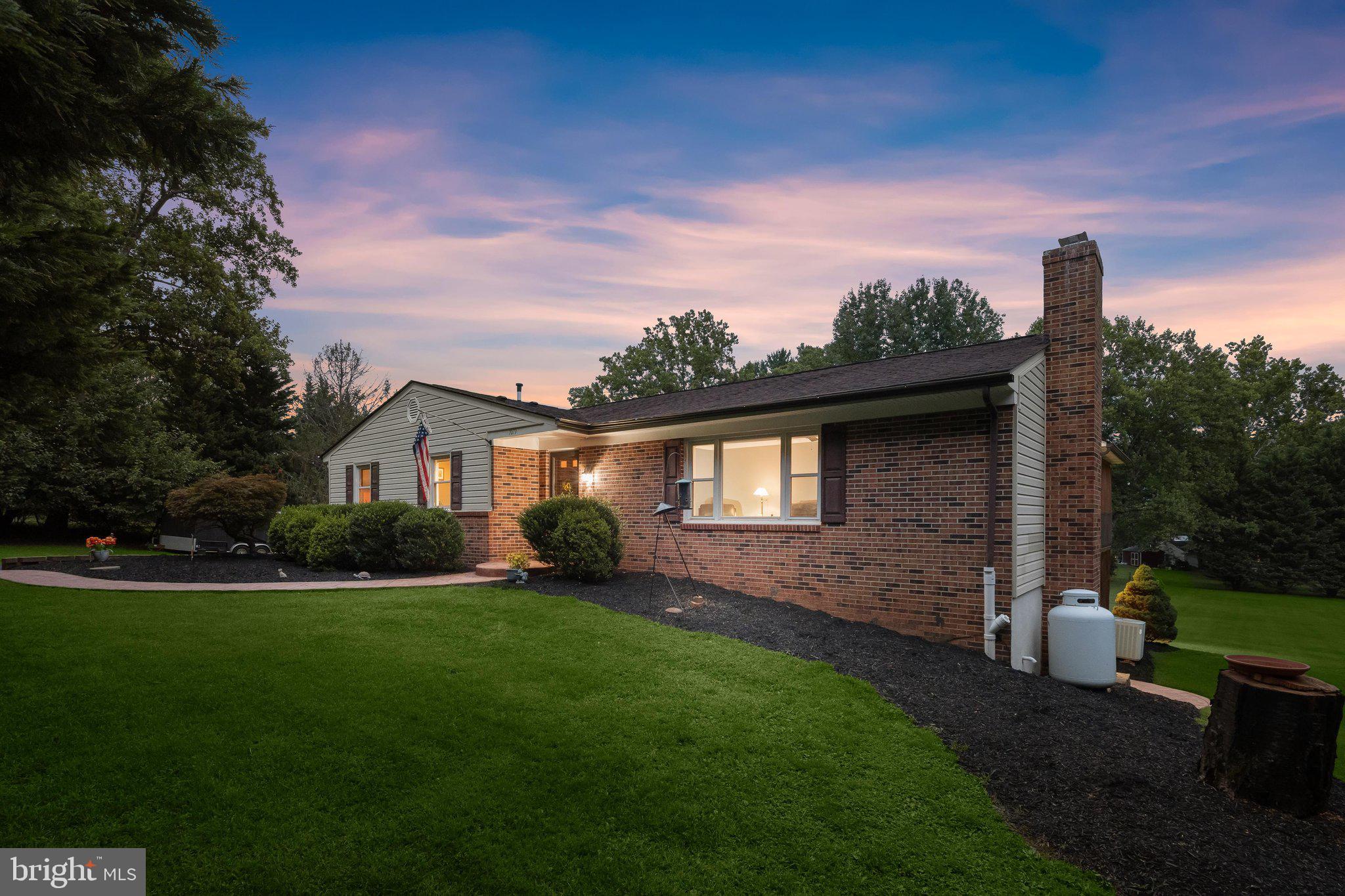 7079 Riley Road Warrenton, VA 20187 - Photo 79 of 97 Twilight Front of Home