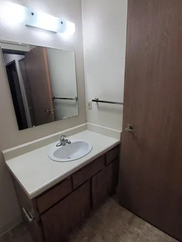 $805 | 1003 Scotts Avenue, Unit 113, Morris, MN 56267