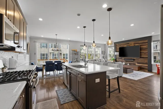 $829,000 | 58 Begonia Lane, Monroe Township, NJ 08831