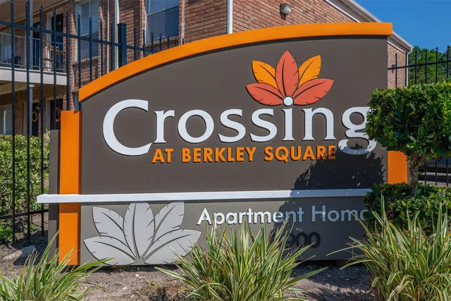 $999 | 5900 North Braeswood Boulevard, Unit 228, Houston, TX 77074