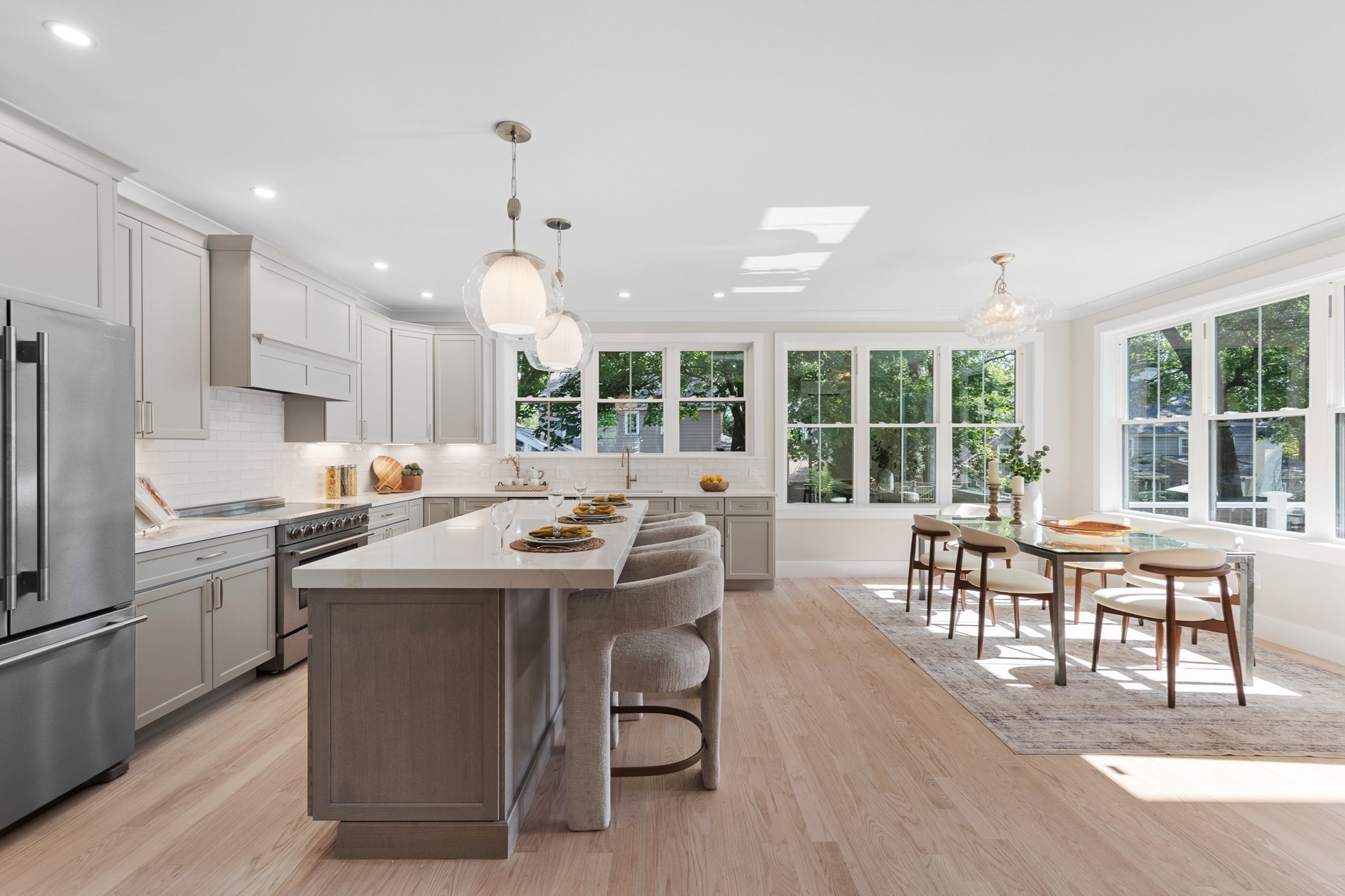 53 Hodge Road Arlington, MA 02474 - Photo 6 of 41 Gallery Image 6