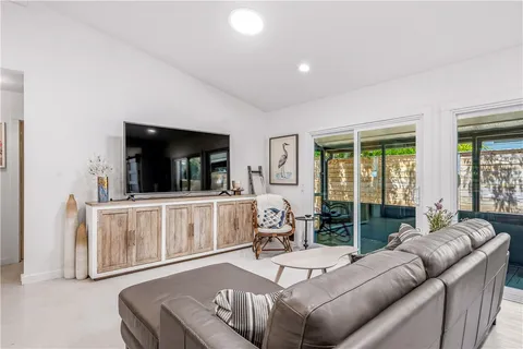 $949,900 | 670 Cypress Road, Vero Beach, FL 32963