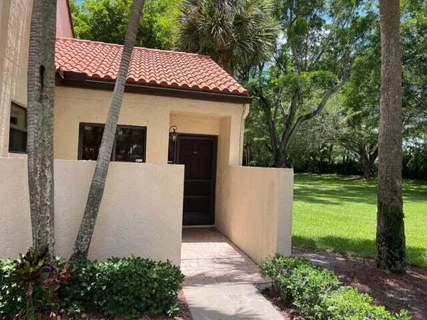 $2,300 | 6 VÃa De Casas Norte, Unit 104, Boynton Beach, FL 33426
