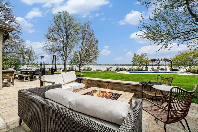 a view of outdoor space yard and patio