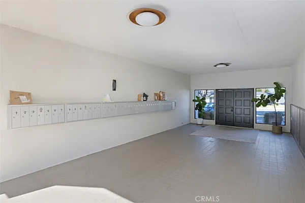 $2,995 | 1242 River Glen Row, Unit 40, Linda Vista, CA 92111