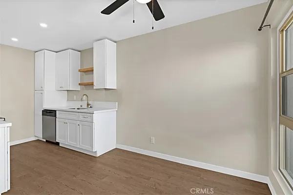 $2,995 | 1242 River Glen Row, Unit 40, Linda Vista, CA 92111