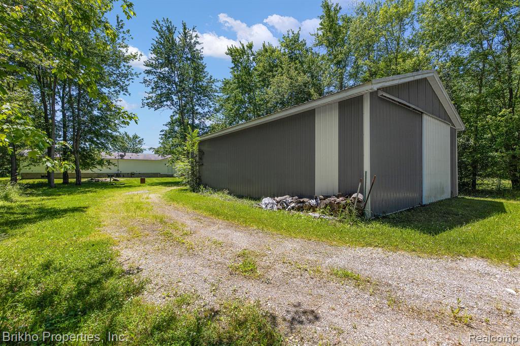 13384 Bryce Road Emmett, MI 48022 - Photo 9 of 54