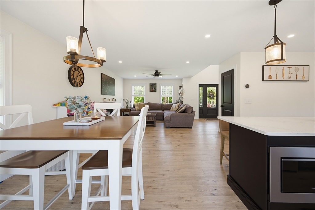 1479 Main Street Acushnet, MA 02743 - Photo 14 of 42
