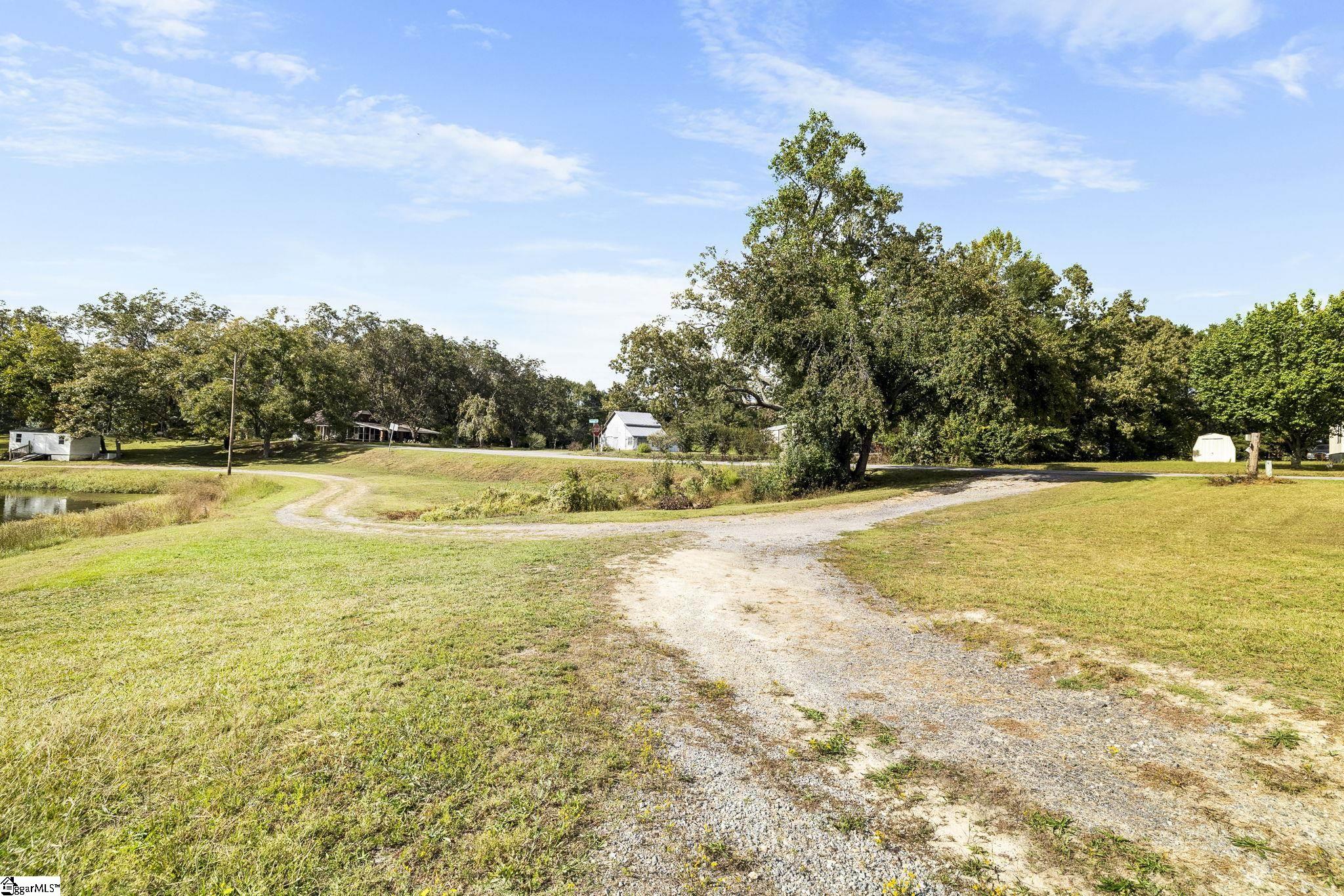 807 Cheddar Road Belton, SC 29627 - Photo 15 of 36