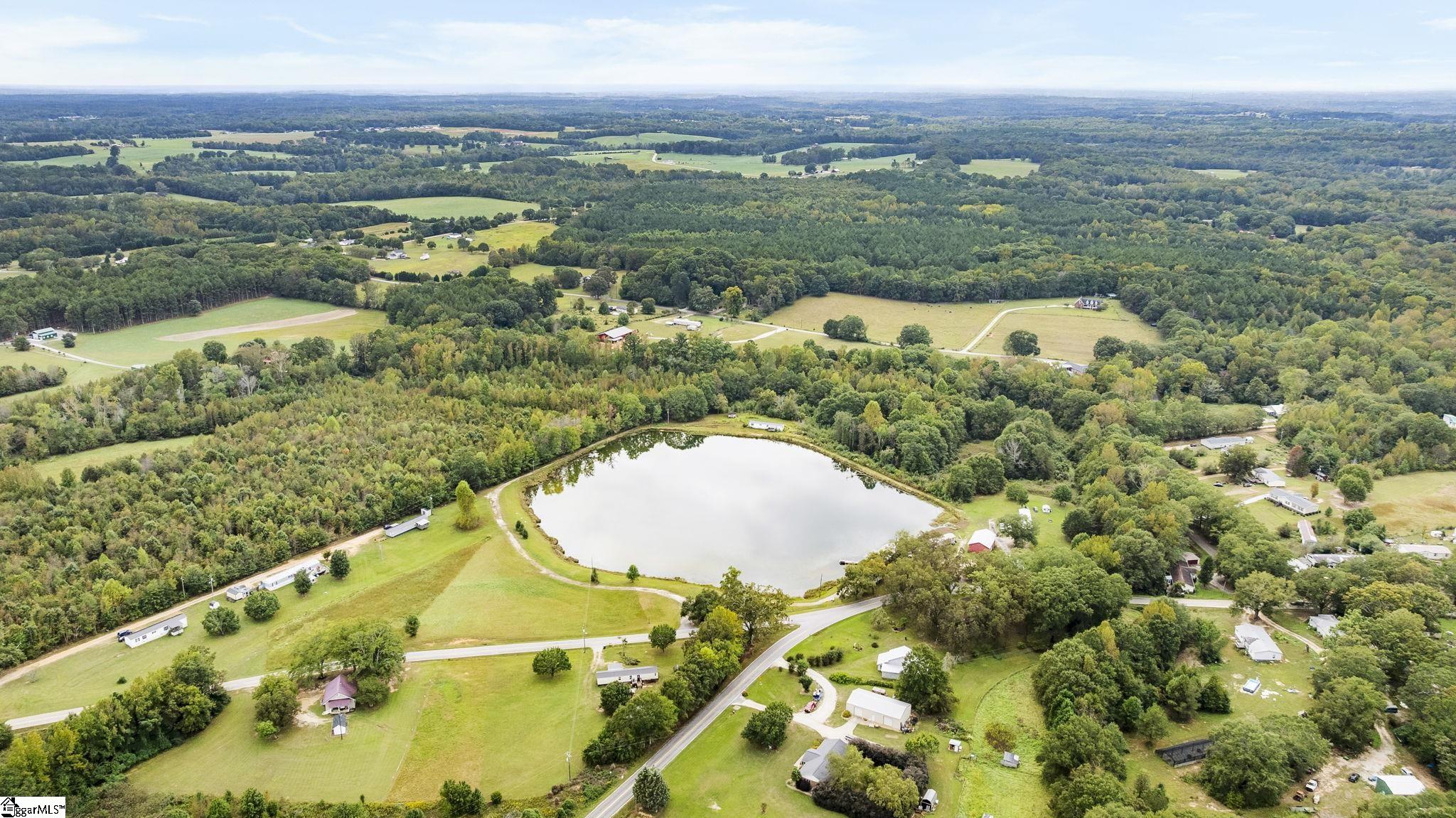 807 Cheddar Road Belton, SC 29627 - Photo 8 of 36