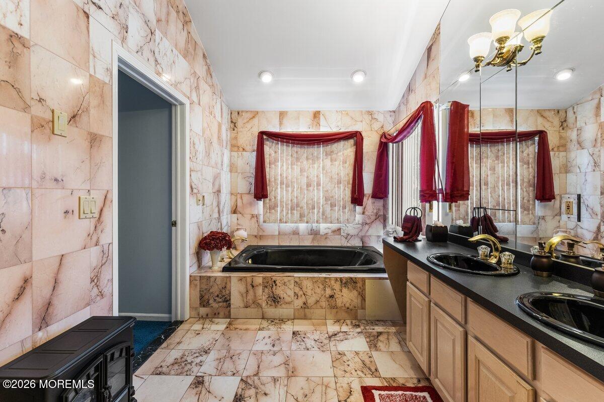 376 Morristown Road Matawan, NJ 07747 - Photo 18 of 69 Primary Bathroom 2(1)