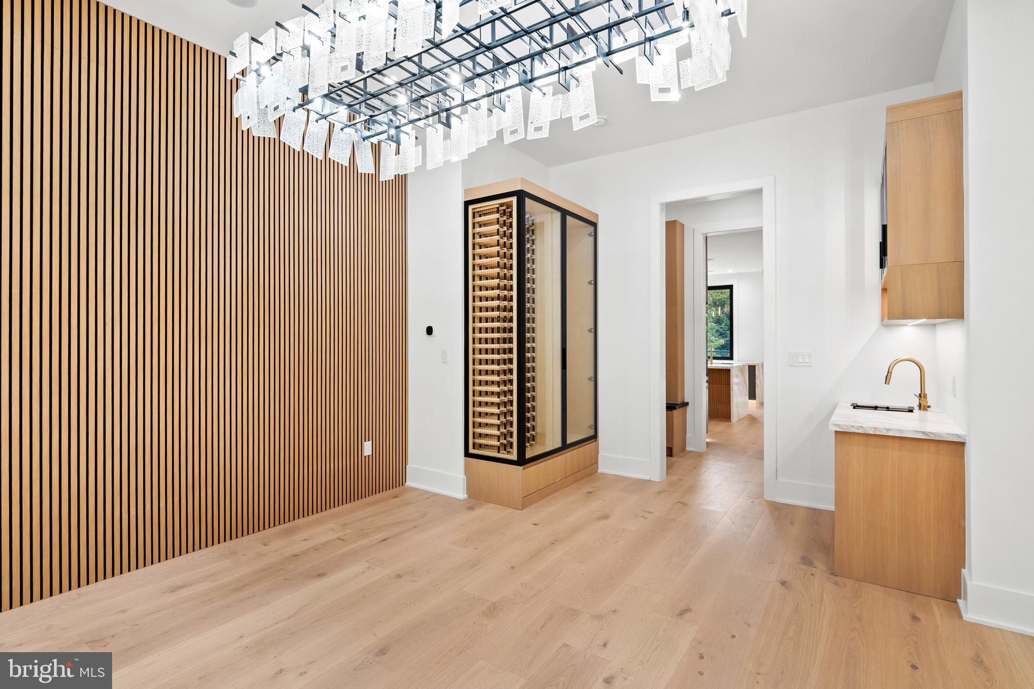 1205 Crest Lane McLean, VA 22101 - Photo 12 of 55