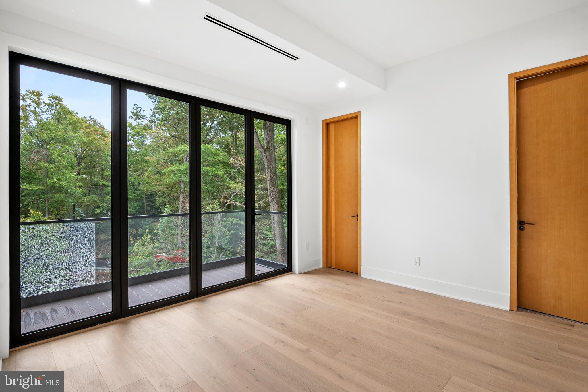 1205 Crest Lane McLean, VA 22101 - Photo 17 of 55