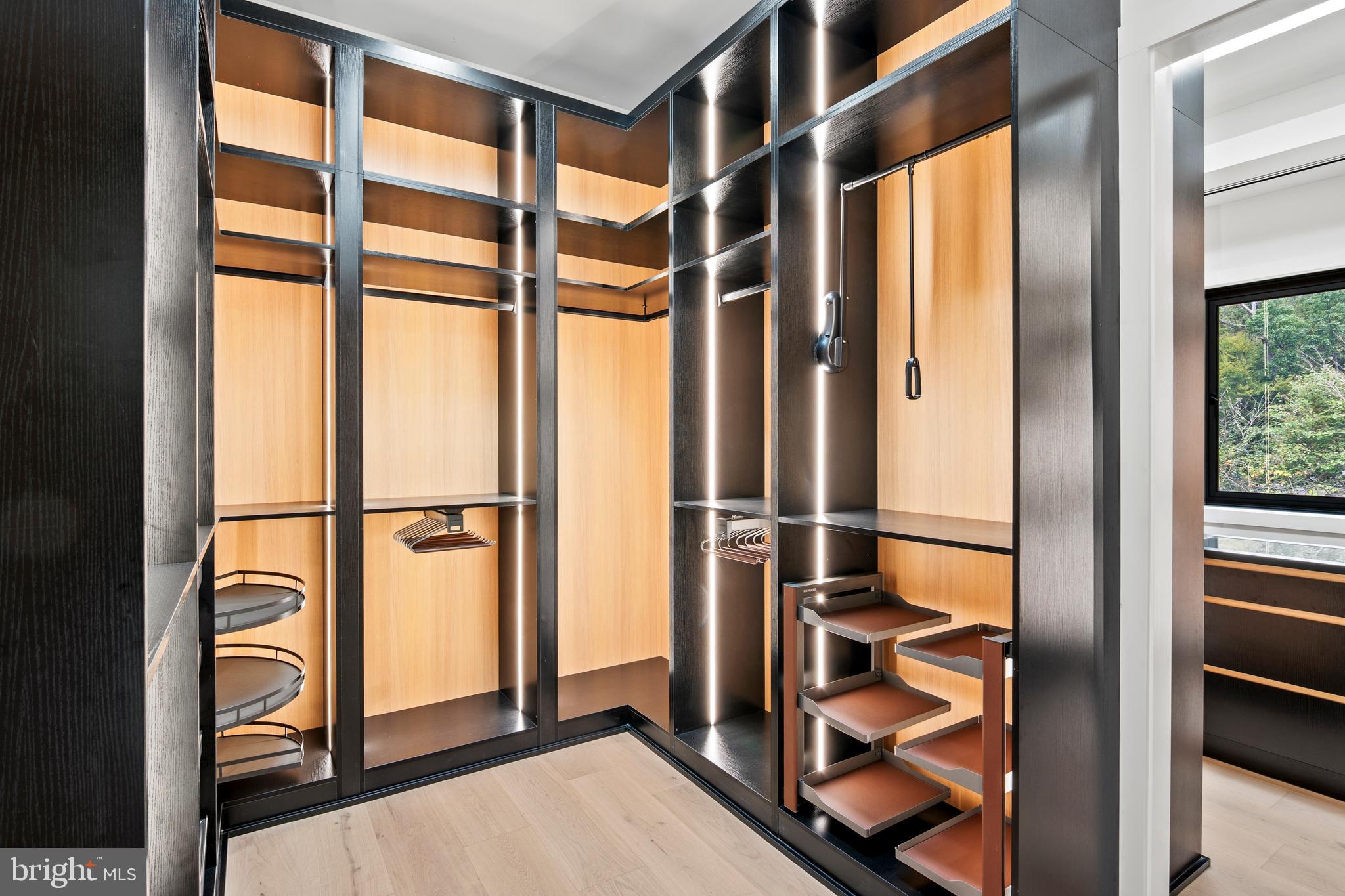 1205 Crest Lane McLean, VA 22101 - Photo 26 of 55