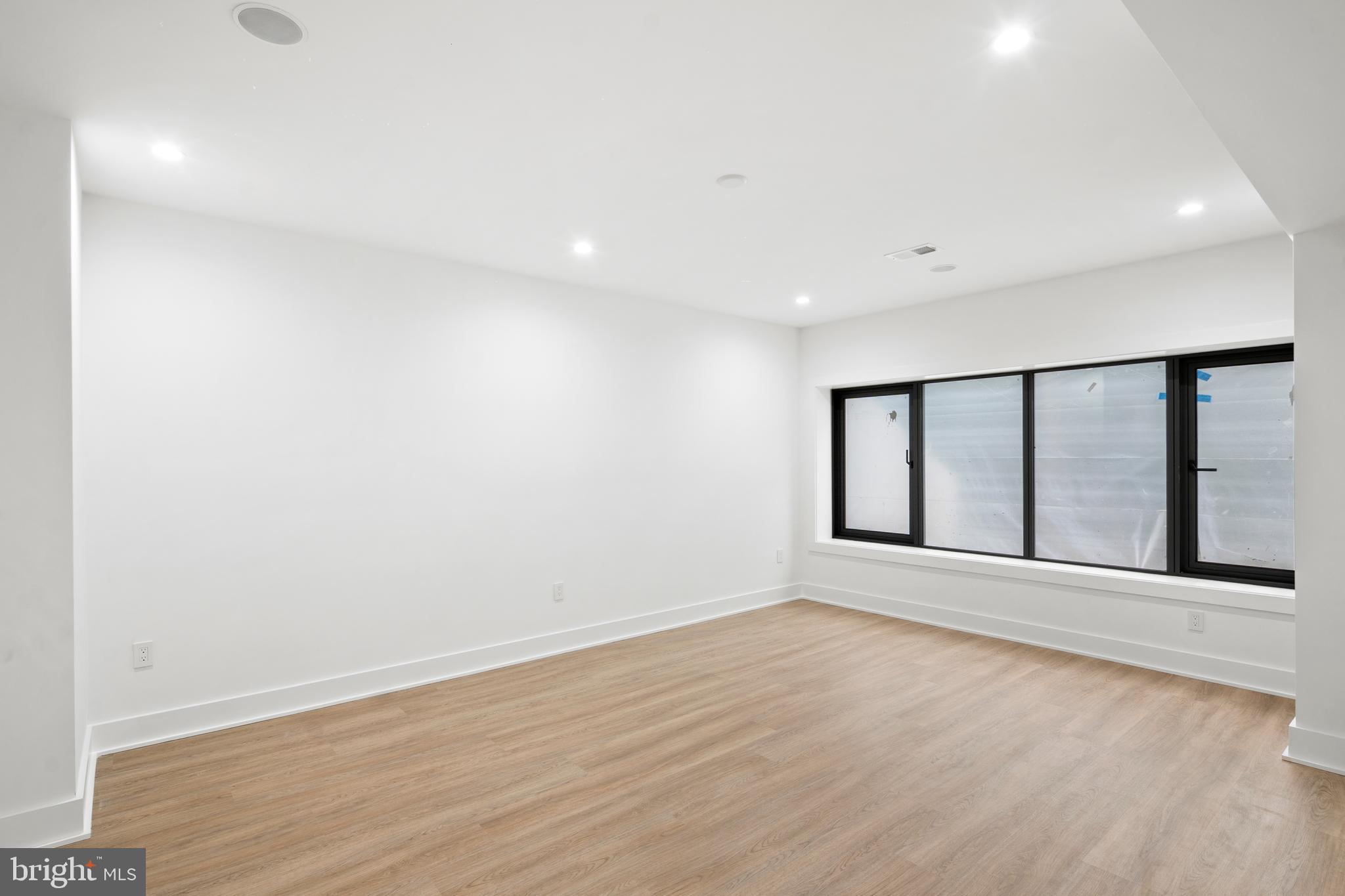 1205 Crest Lane McLean, VA 22101 - Photo 49 of 55