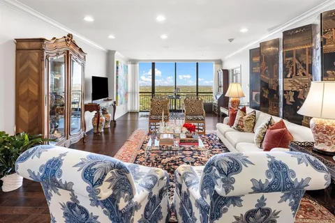$425,000 | 6335 West Northwest Highway, Unit 2015, Dallas, TX 75225