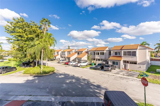 $3,000 | 6514 Southwest 128th Place, Unit 6514, Miami, FL 33183