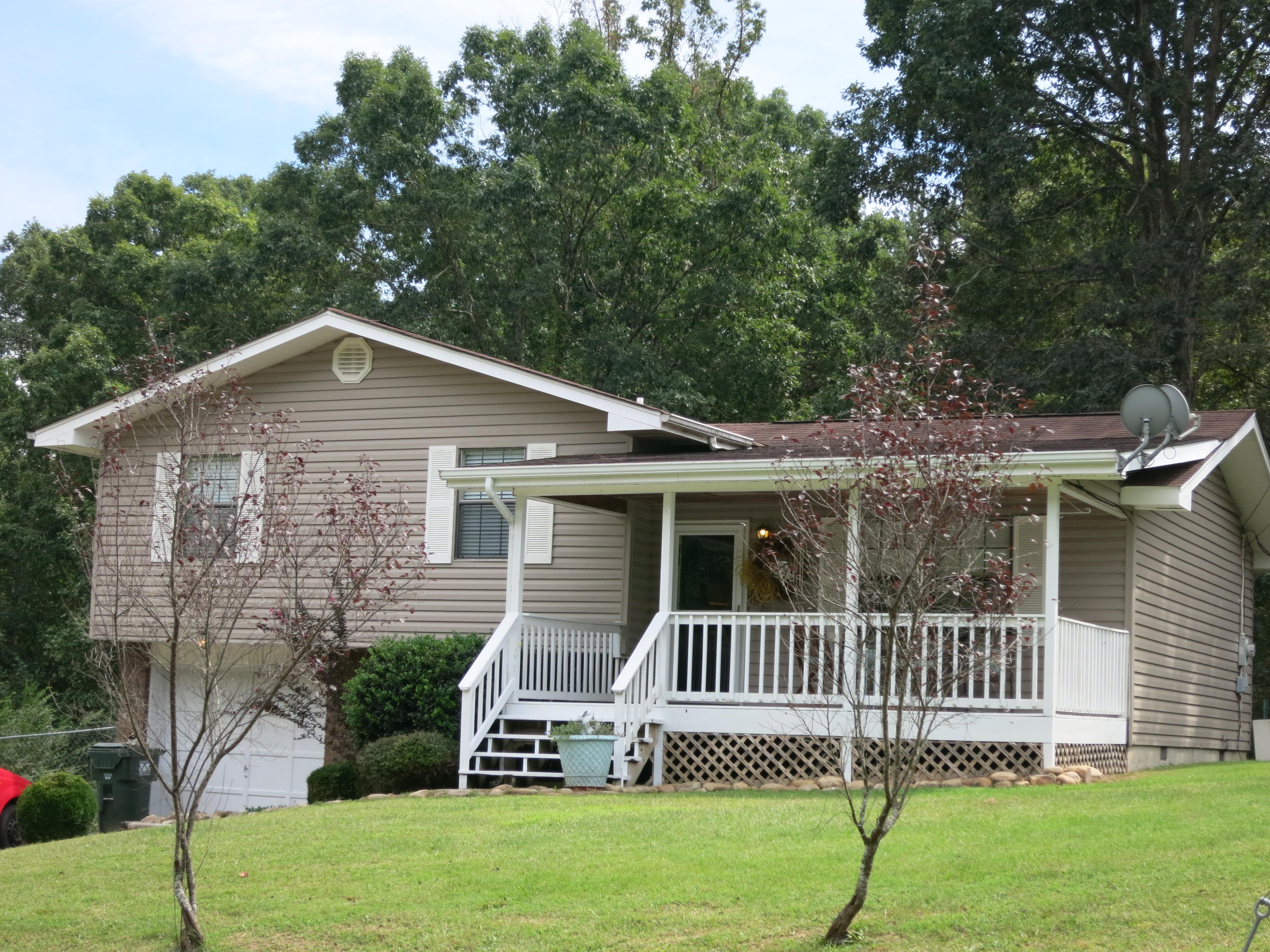 2271 Saunders Rd