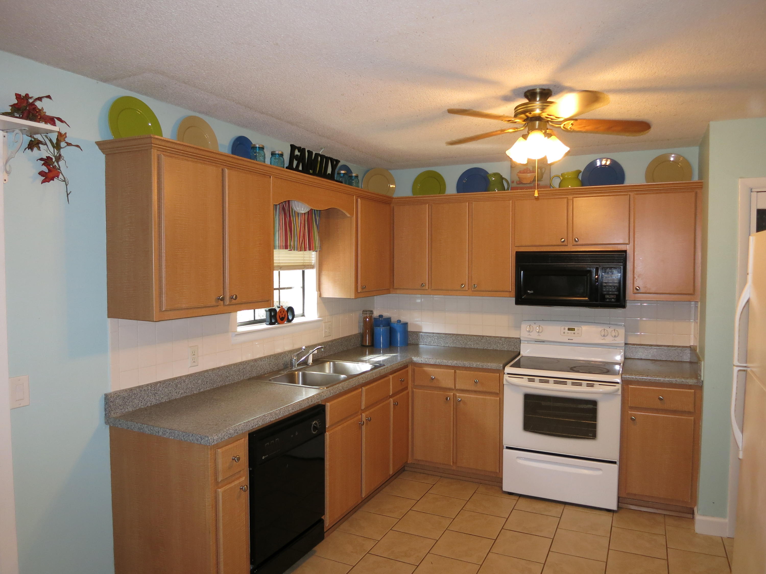 2271 Saunders Road Ringgold, GA 30736 - Photo 7 of 21 kitchen 2