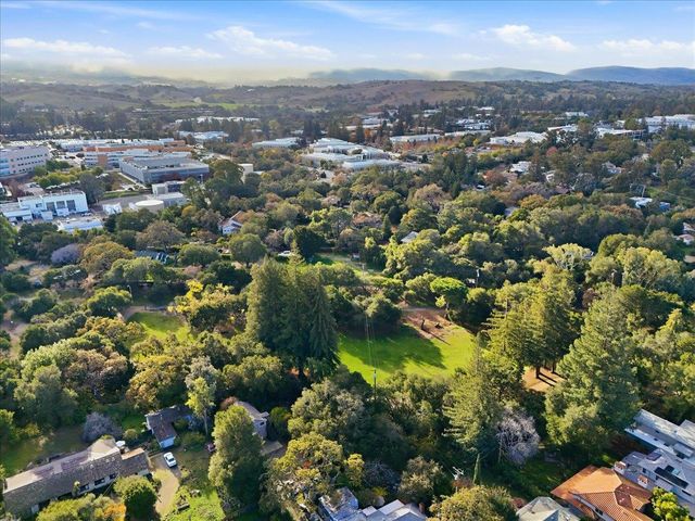 $4,990,000 | 852 La Para Avenue, Palo Alto, CA 94306