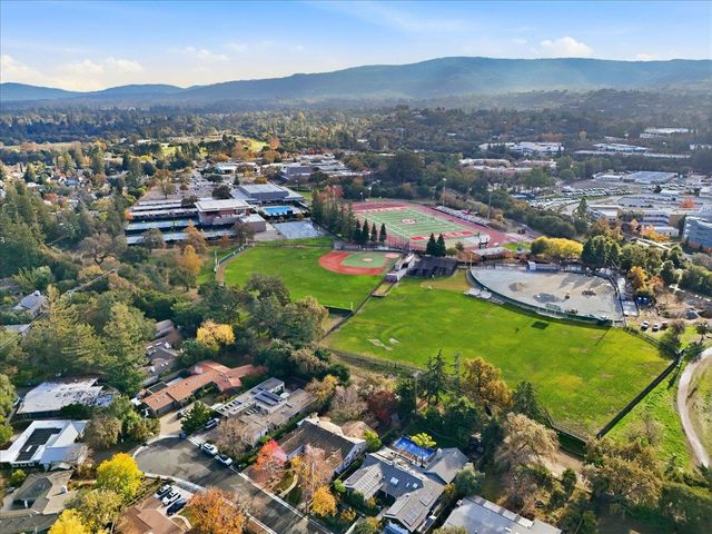 $4,990,000 | 852 La Para Avenue, Palo Alto, CA 94306