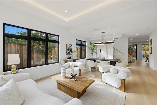 $4,990,000 | 852 La Para Avenue, Palo Alto, CA 94306