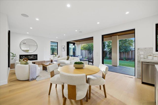 $4,990,000 | 852 La Para Avenue, Palo Alto, CA 94306