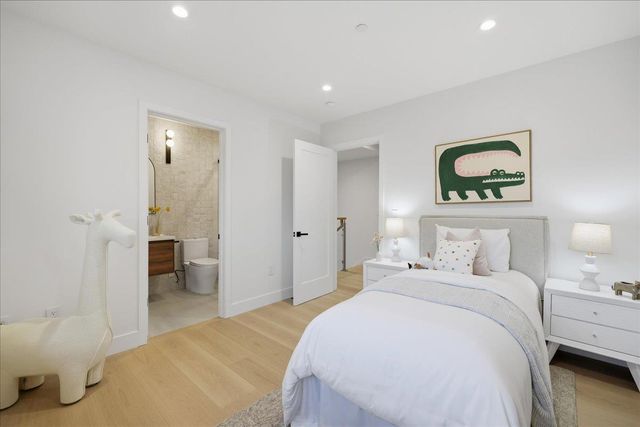 $4,990,000 | 852 La Para Avenue, Palo Alto, CA 94306