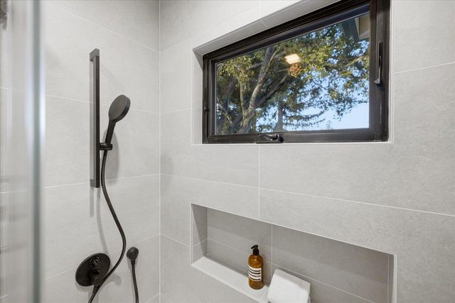 $4,990,000 | 852 La Para Avenue, Palo Alto, CA 94306