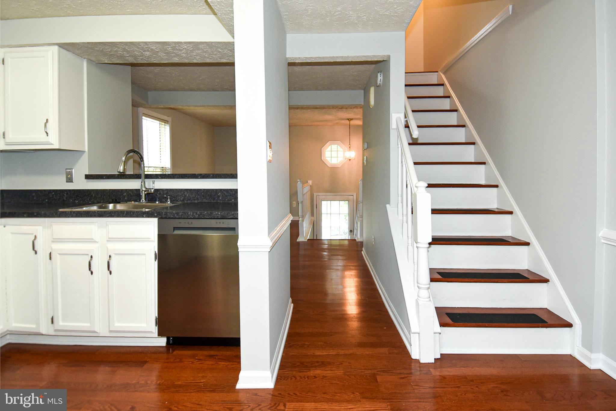 1545 Woodcrest Drive Reston, VA 20194 - Photo 14 of 40