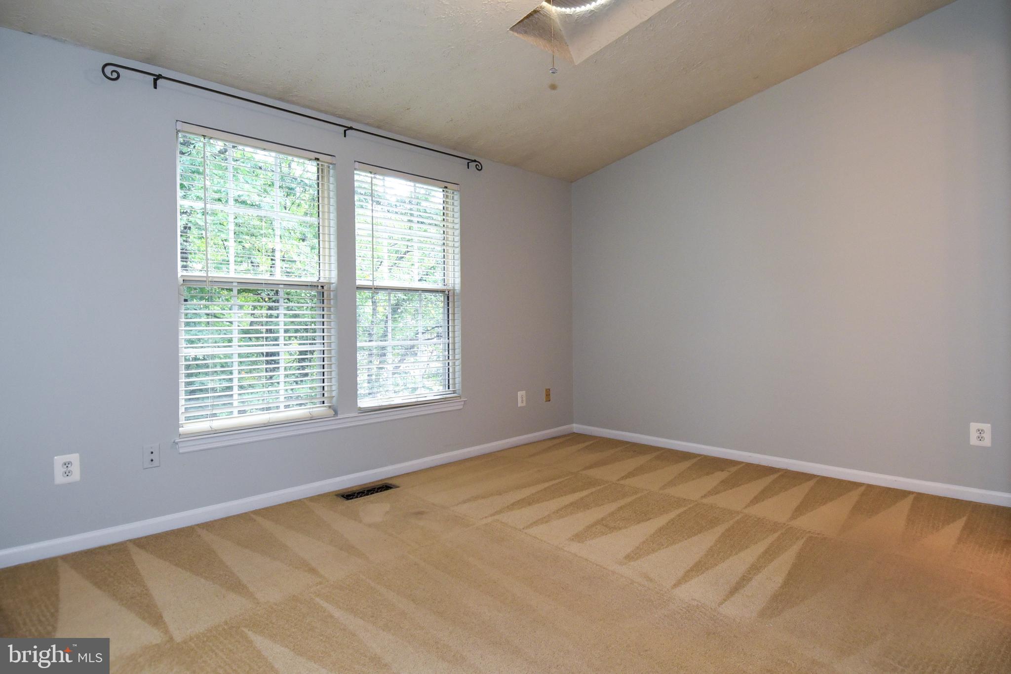 1545 Woodcrest Drive Reston, VA 20194 - Photo 19 of 40