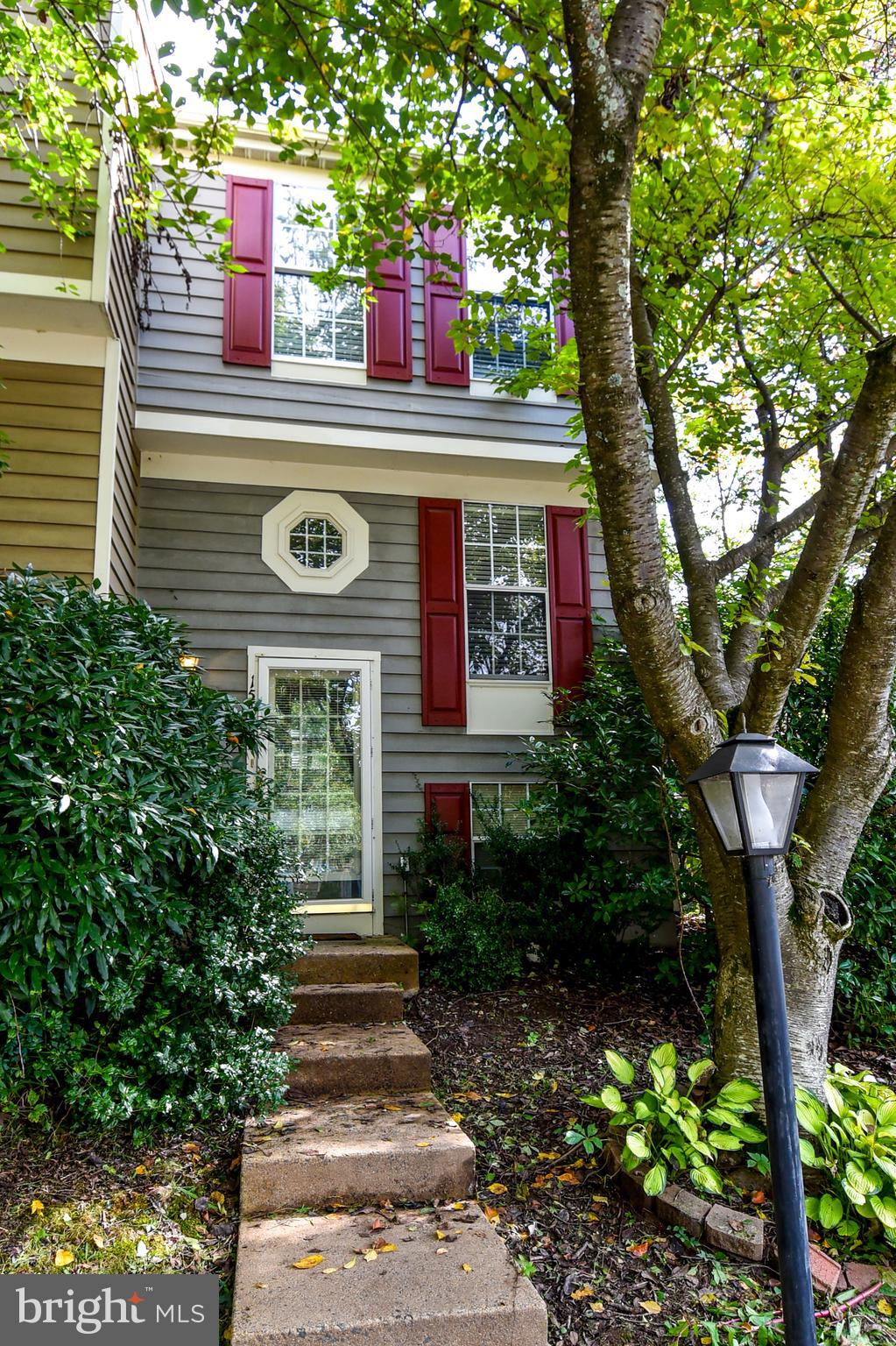 1545 Woodcrest Drive Reston, VA 20194 - Photo 2 of 40