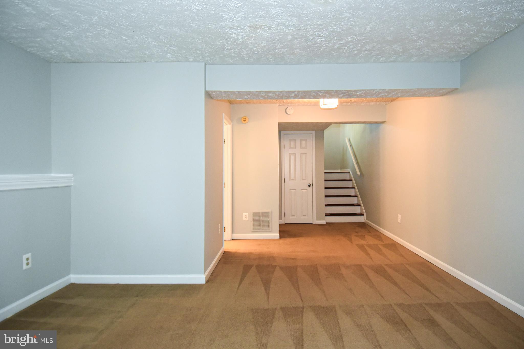 1545 Woodcrest Drive Reston, VA 20194 - Photo 32 of 40